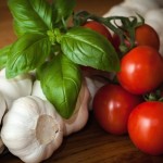 Помидоры черри и райхон