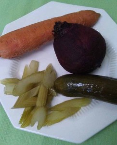 Свекла, морковь, сельдерей,огурец