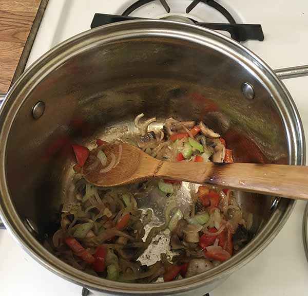 Грибы жаренные, овощи