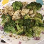 брокколи и капуста в приправе